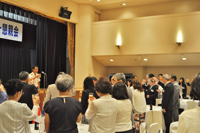 Proposed a toast by Mr. Yamashita, Cmmandant, Headquarters Sasebo Distinct, Maritime Self-Defense Force.